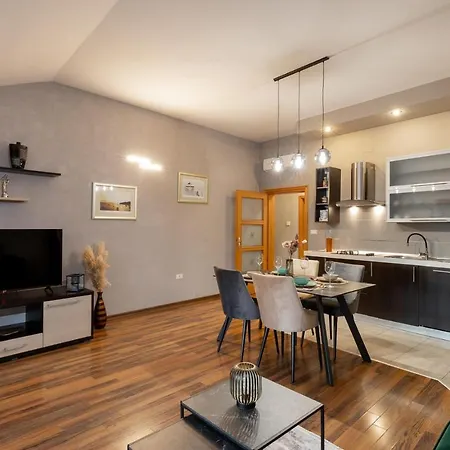 Penthouse J&a *