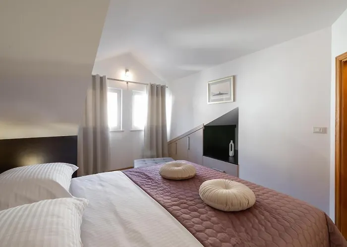 Penthouse J&a Vela Luka