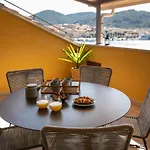 Penthouse J&a Apartment