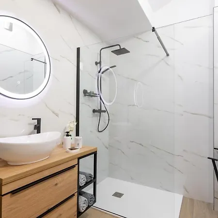 Penthouse J&a アパート ヴェラ・ルカ