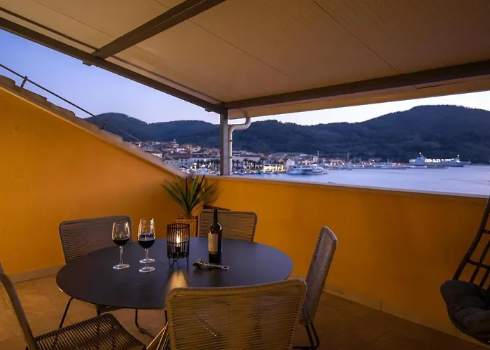 Penthouse J&a Vela Luka
