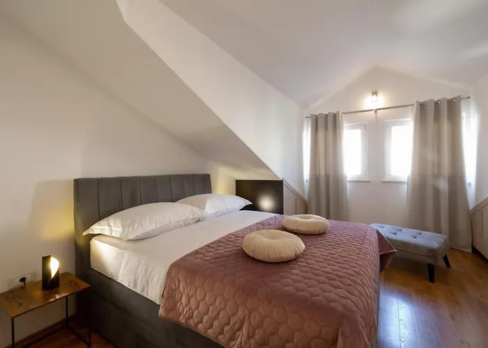 Penthouse J&a * Vela Luka