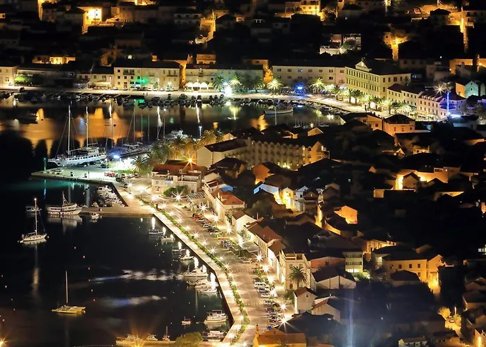 Apartamento Penthouse J&a Vela Luka