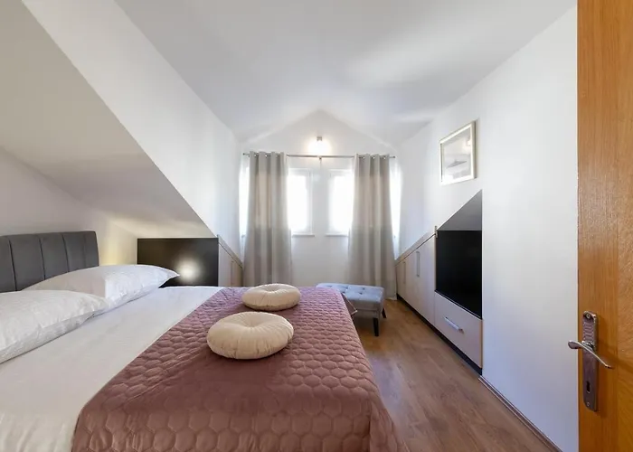 Penthouse J&a Vela Luka