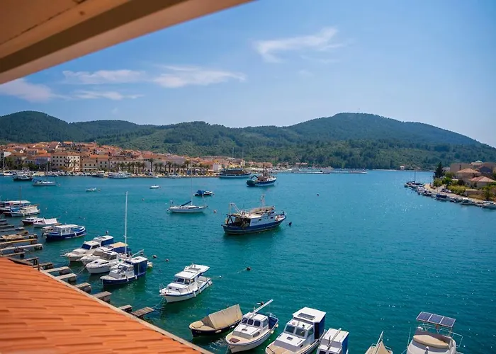 Penthouse J&a Vela Luka